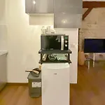 Appartement 1 Salon Et 1 Chambre Proche Notre Dame Paris 5 Centre Paris